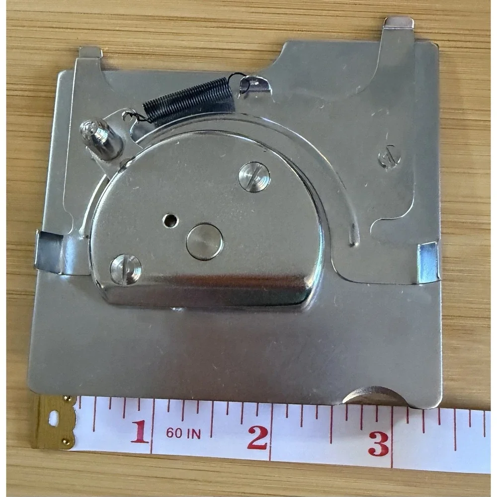 Kenmore Metal Buttonhole Cover Feed Plate with Pinion Gear